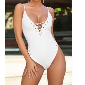 Fashion Nova Santa Fe Swimsuit - White/Rose Gold